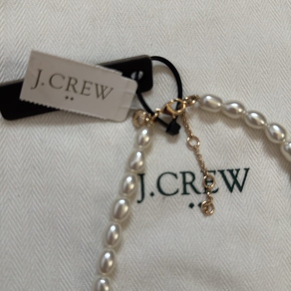 🎄J. Crew faux pearl choker/necklace with gold tone clasp. NWT. - Picture 4 of 4